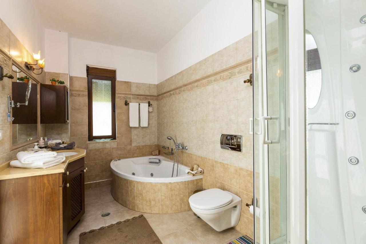 Villa Natura - With Private Heated Pool Tria Monastiria Luaran gambar